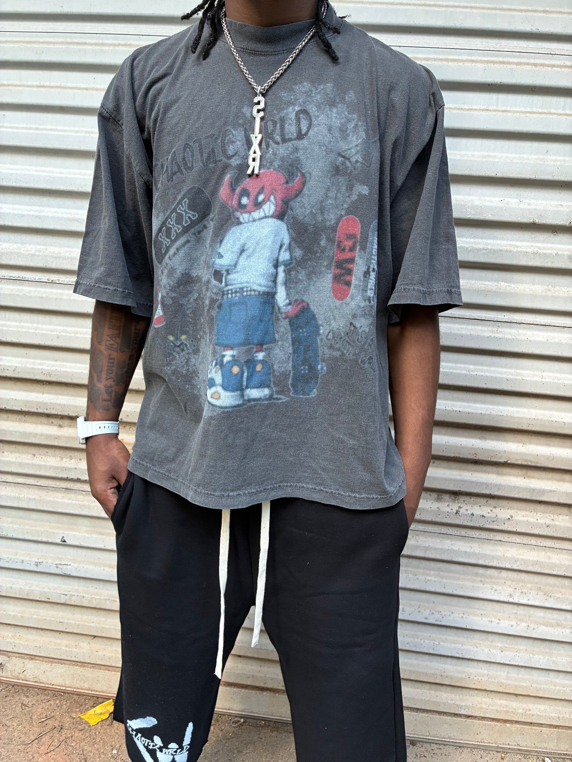 “BABY CHAOS” tee grey